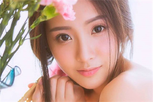 上海花千坊：Different Lives： Professional Activities in Shanghai